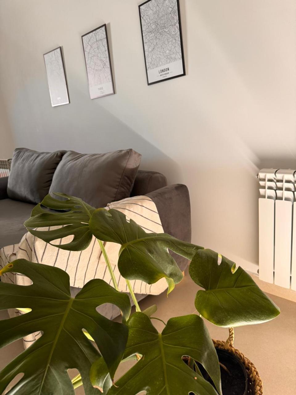Bhiaparts-roca Apartamento *